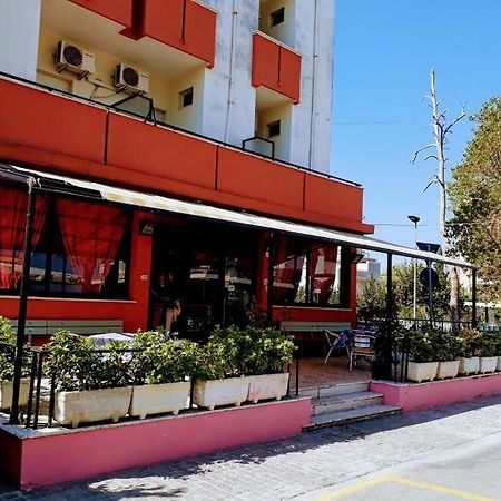 Hotel Rosa Римини Екстериор снимка