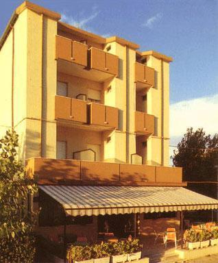 Hotel Rosa Римини Екстериор снимка