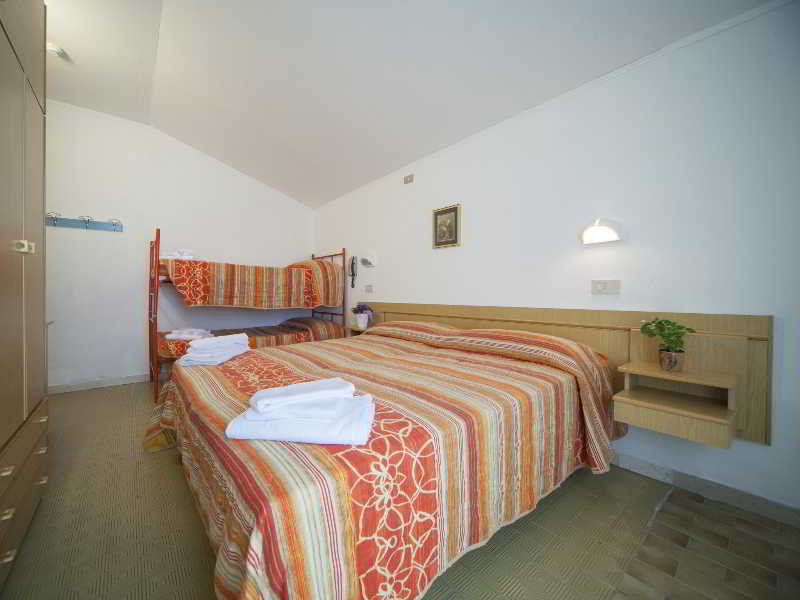Hotel Rosa Римини Екстериор снимка