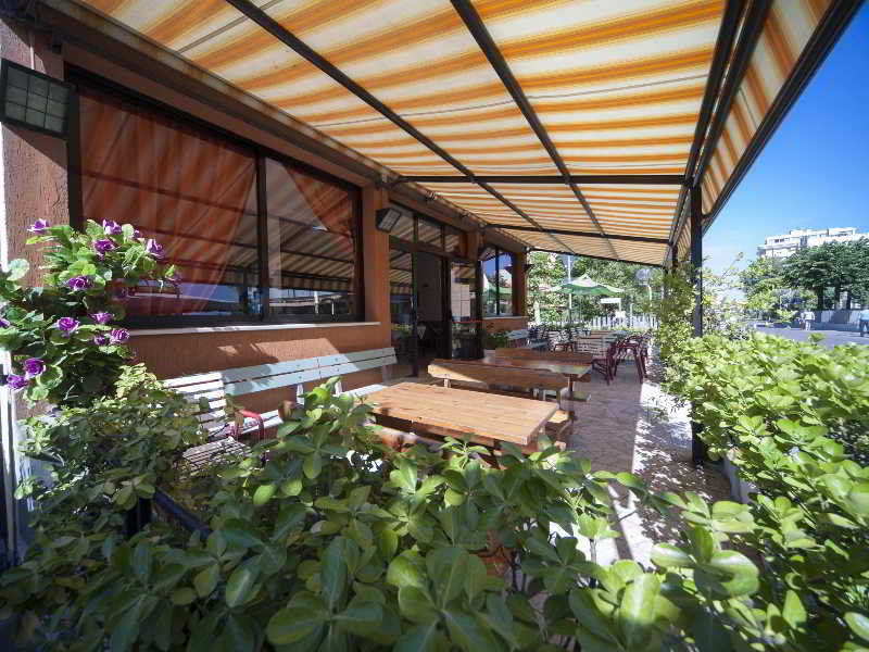 Hotel Rosa Римини Екстериор снимка